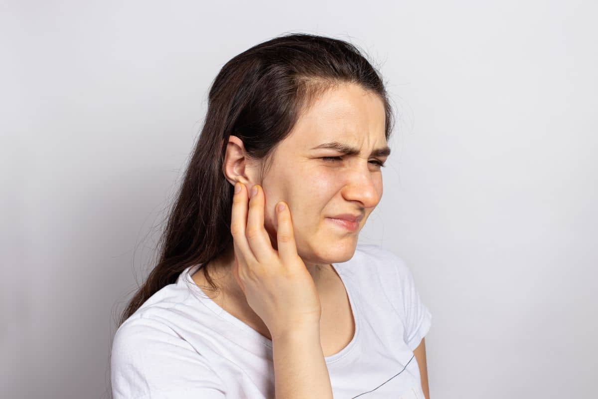 jaw and ear pain after tooth extractions